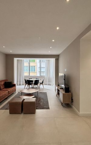Apartamento à venda com 152m², 4 quartos e sem vaga Apartamento à venda com 152m², 4 quartos e sem vagaSala