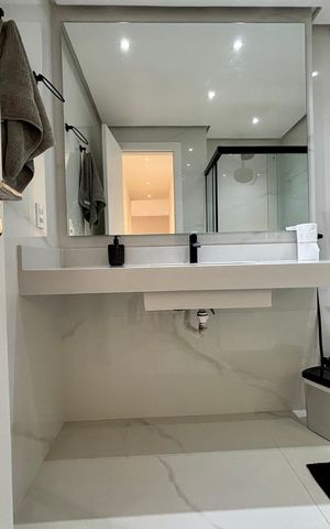 Apartamento à venda com 152m², 4 quartos e sem vaga Apartamento à venda com 152m², 4 quartos e sem vagaBanheiro social