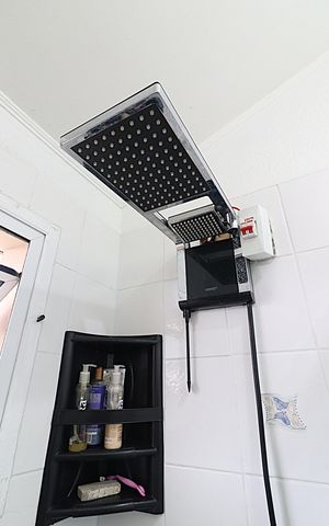 Casa à venda com 110m², 3 quartos e 2 vagasBanheiro - suíte Chuveiro
