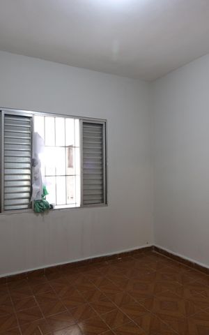 Casa para alugar com 70m², 2 quartos e 1 vagaQuarto 1