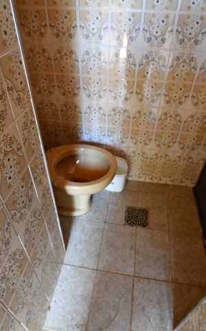 Casa à venda com 1570m², 7 quartos e 6 vagasBanheiro da Piscina