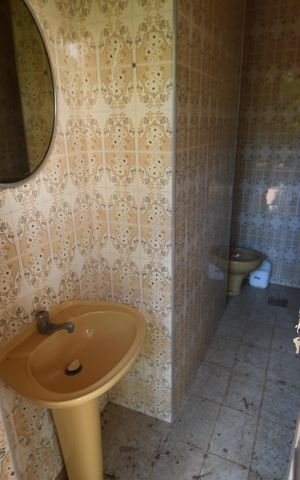 Casa à venda com 1570m², 7 quartos e 6 vagasBanheiro da Piscina