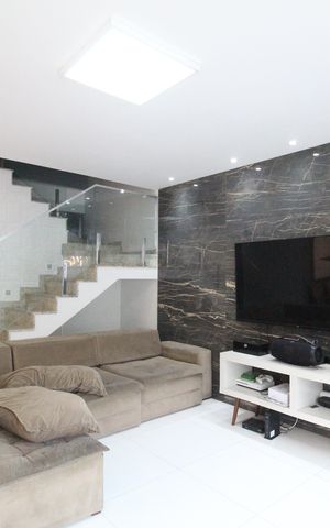 Casa de condomínio à venda com 232m², 4 quartos e 2 vagasSala