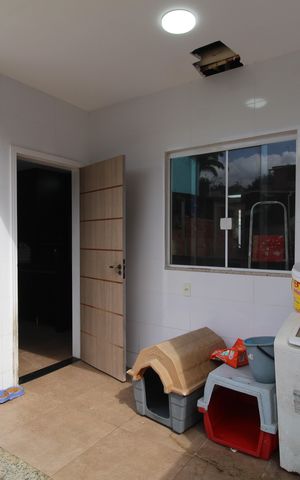 Casa de condomínio à venda com 232m², 4 quartos e 2 vagasÁrea de serviço