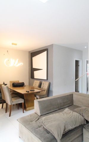 Casa de condomínio à venda com 232m², 4 quartos e 2 vagasSala