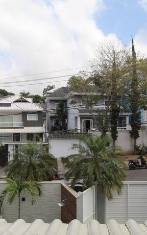 Casa de condomínio à venda com 232m², 4 quartos e 2 vagasSuíte - Varanda/vista