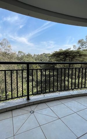 Apartamento à venda com 145m², 4 quartos e 3 vagas Apartamento à venda com 145m², 4 quartos e 3 vagasVaranda
