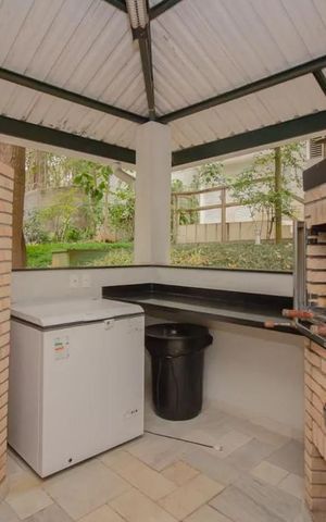 Apartamento à venda com 145m², 4 quartos e 3 vagas Apartamento à venda com 145m², 4 quartos e 3 vagasÁrea comum - Churrasqueira