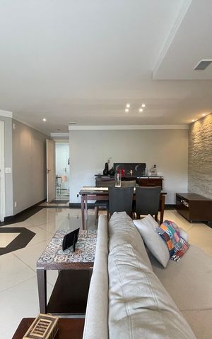 Apartamento à venda com 145m², 4 quartos e 3 vagas Apartamento à venda com 145m², 4 quartos e 3 vagasSala