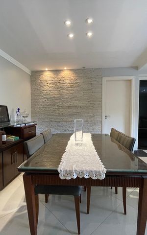 Apartamento à venda com 145m², 4 quartos e 3 vagas Apartamento à venda com 145m², 4 quartos e 3 vagasSala