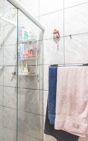 Casa à venda com 56m², 4 quartos e sem vagaBanheiro 2 (segundo andar)