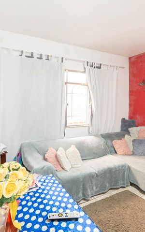 Casa à venda com 56m², 4 quartos e sem vagaSala (segundo andar)