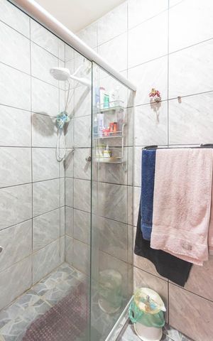 Casa à venda com 56m², 4 quartos e sem vagaBanheiro 2 (segundo andar)