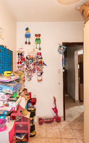 Casa à venda com 56m², 4 quartos e sem vagaQuarto 3 (segundo andar)