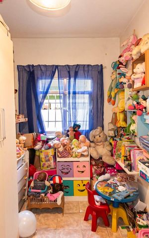Casa à venda com 56m², 4 quartos e sem vagaQuarto 3 (segundo andar)