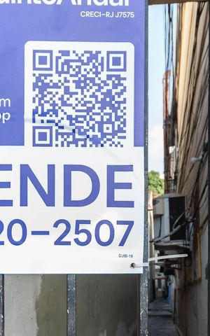 Casa à venda com 56m², 4 quartos e sem vagaPlaquinha