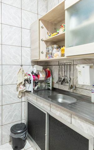 Casa à venda com 56m², 4 quartos e sem vagaCozinha (segundo andar)