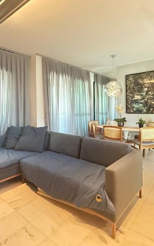 Apartamento à venda com 100m², 3 quartos e 2 vagas Apartamento à venda com 100m², 3 quartos e 2 vagasSala