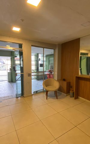 Apartamento à venda com 75m², 3 quartos e 1 vaga Apartamento à venda com 75m², 3 quartos e 1 vagaHall social