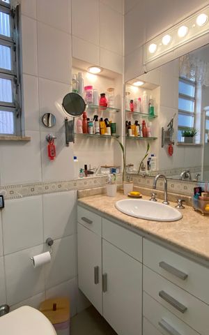 Apartamento à venda com 75m², 3 quartos e 1 vaga Apartamento à venda com 75m², 3 quartos e 1 vagaBanheiro