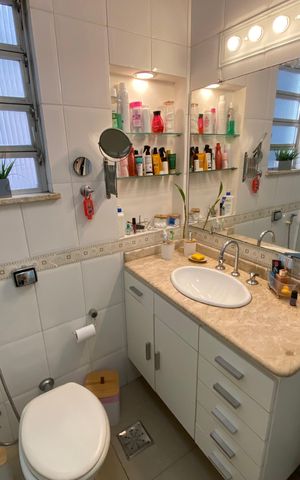 Apartamento à venda com 75m², 3 quartos e 1 vaga Apartamento à venda com 75m², 3 quartos e 1 vagaBanheiro