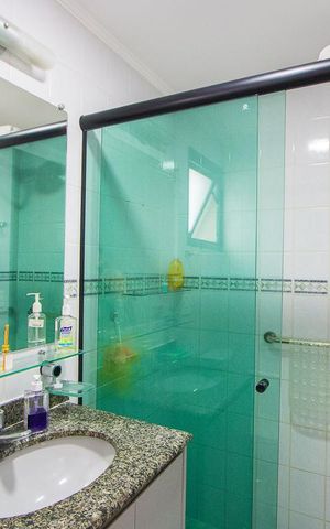 Apartamento à venda com 84m², 2 quartos e 2 vagasBanheiro social