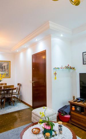Apartamento à venda com 84m², 2 quartos e 2 vagasSala