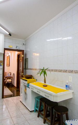 Apartamento à venda com 84m², 2 quartos e 2 vagasCozinha