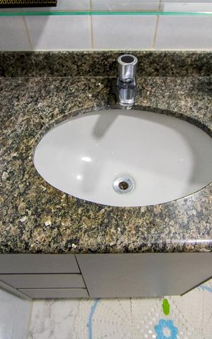 Apartamento à venda com 84m², 2 quartos e 2 vagasBanheiro Suíte