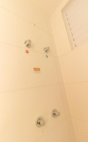 Apartamento à venda com 44m², 2 quartos e 1 vaga Apartamento à venda com 44m², 2 quartos e 1 vagaBanheiro Social