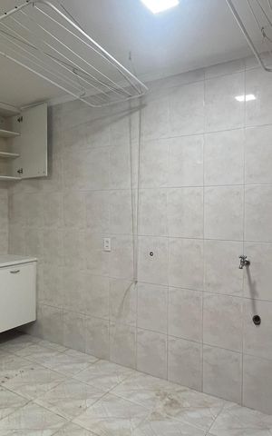 Casa à venda com 315m², 5 quartos e 4 vagas Casa à venda com 315m², 5 quartos e 4 vagasCozinha