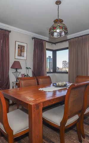 Apartamento à venda com 223m², 3 quartos e 2 vagasSala