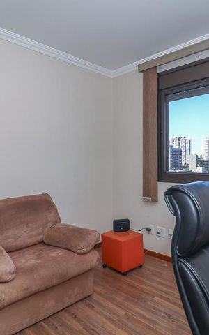 Apartamento à venda com 223m², 3 quartos e 2 vagasQuarto 2