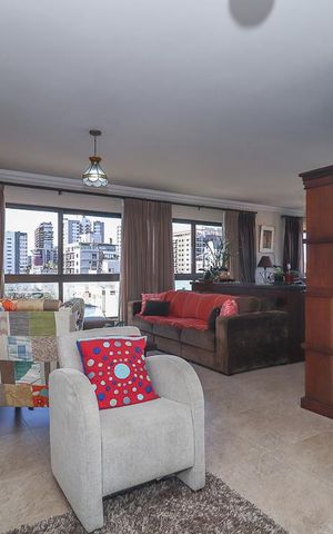 Apartamento à venda com 223m², 3 quartos e 2 vagasSala