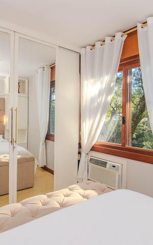 Apartamento à venda com 97m², 3 quartos e 3 vagas Apartamento à venda com 97m², 3 quartos e 3 vagasSuíte