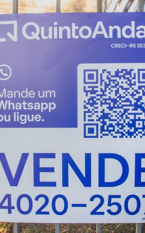 Apartamento à venda com 97m², 3 quartos e 3 vagas Apartamento à venda com 97m², 3 quartos e 3 vagasPlaquinha