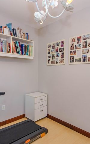 Apartamento à venda com 97m², 3 quartos e 3 vagas Apartamento à venda com 97m², 3 quartos e 3 vagasQuarto 1