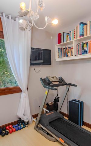 Apartamento à venda com 97m², 3 quartos e 3 vagas Apartamento à venda com 97m², 3 quartos e 3 vagasQuarto 1