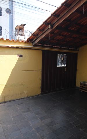 Casa à venda com 375m², 4 quartos e 2 vagasQuintal