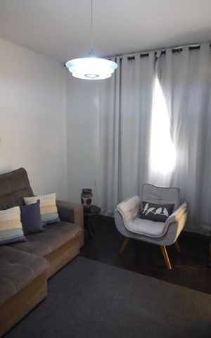 Casa à venda com 375m², 4 quartos e 2 vagasSala