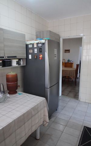 Casa à venda com 375m², 4 quartos e 2 vagasCozinha