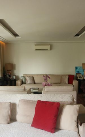 Apartamento para alugar com 267m², 4 quartos e 5 vagasSala