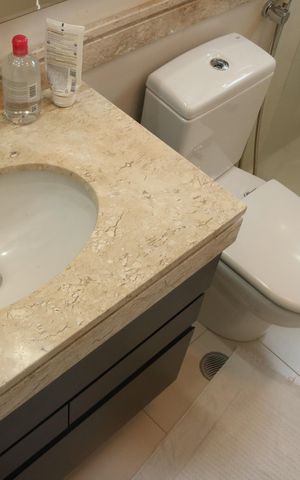Apartamento para alugar com 267m², 4 quartos e 5 vagasBanheiro da Suíte 2