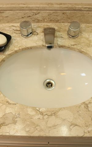 Apartamento para alugar com 267m², 4 quartos e 5 vagasBanheiro da Suíte 1