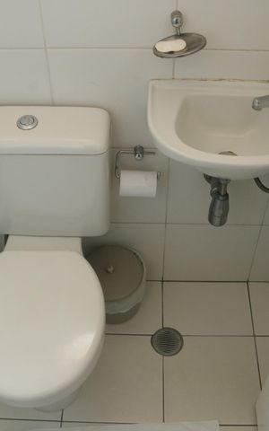 Apartamento para alugar com 267m², 4 quartos e 5 vagasBanheiro de Serviço