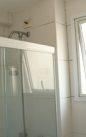 Apartamento para alugar com 267m², 4 quartos e 5 vagasBanheiro de Serviço