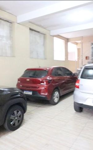 Casa à venda com 375m², 3 quartos e 4 vagas Casa à venda com 375m², 3 quartos e 4 vagasGaragem