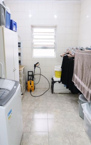 Casa à venda com 375m², 3 quartos e 4 vagasÁrea de Serviço