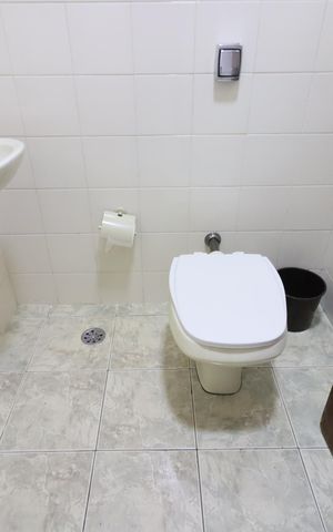 Casa à venda com 375m², 3 quartos e 4 vagasBanheiro