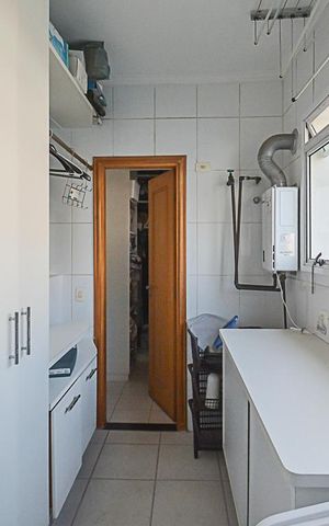 Apartamento para alugar com 188m², 4 quartos e 3 vagas Apartamento para alugar com 188m², 4 quartos e 3 vagasÁrea de Serviço